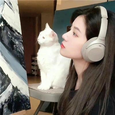 女管家